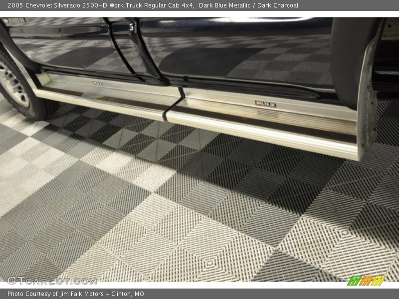 Dark Blue Metallic / Dark Charcoal 2005 Chevrolet Silverado 2500HD Work Truck Regular Cab 4x4
