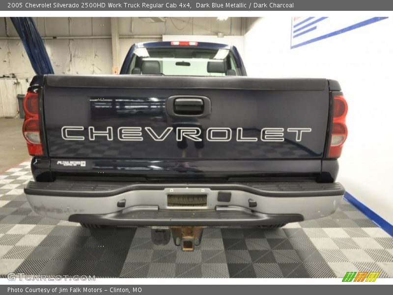Dark Blue Metallic / Dark Charcoal 2005 Chevrolet Silverado 2500HD Work Truck Regular Cab 4x4