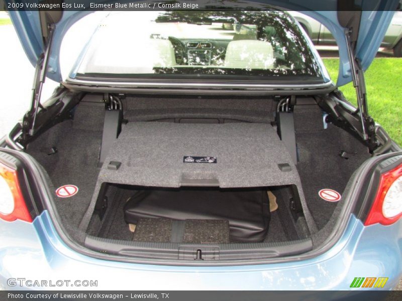 Eismeer Blue Metallic / Cornsilk Beige 2009 Volkswagen Eos Lux