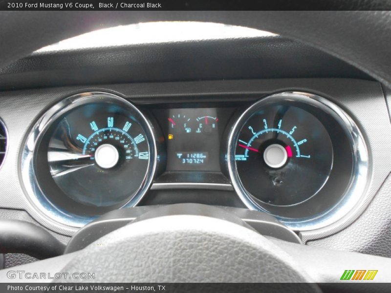  2010 Mustang V6 Coupe V6 Coupe Gauges