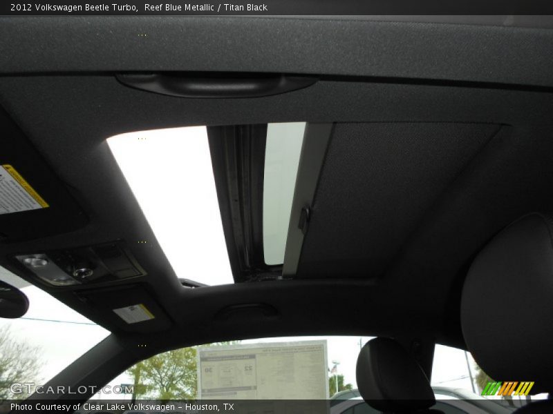 Reef Blue Metallic / Titan Black 2012 Volkswagen Beetle Turbo