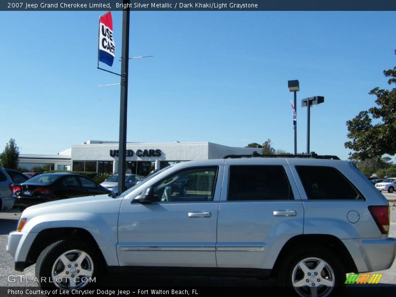 Bright Silver Metallic / Dark Khaki/Light Graystone 2007 Jeep Grand Cherokee Limited