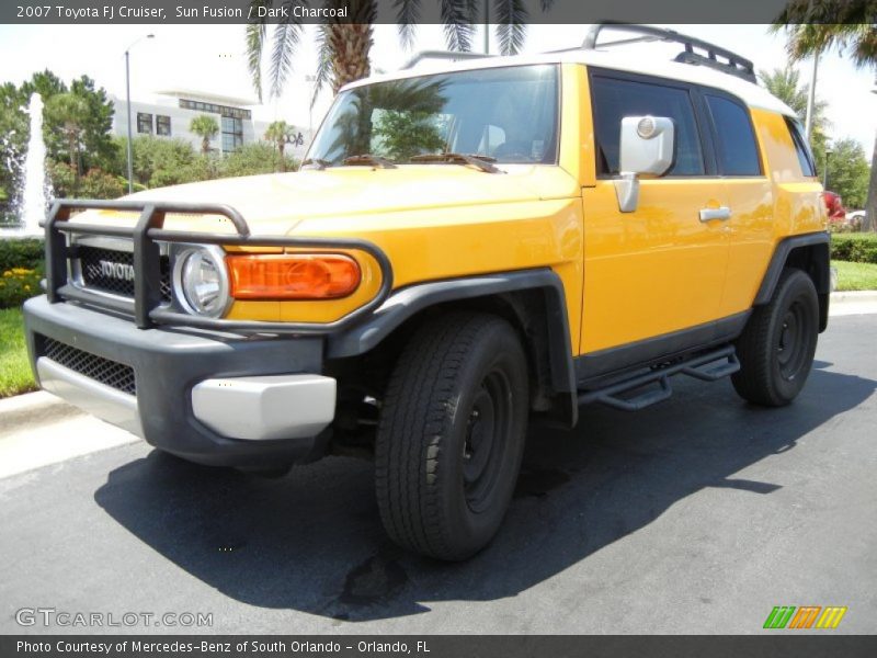 Sun Fusion / Dark Charcoal 2007 Toyota FJ Cruiser