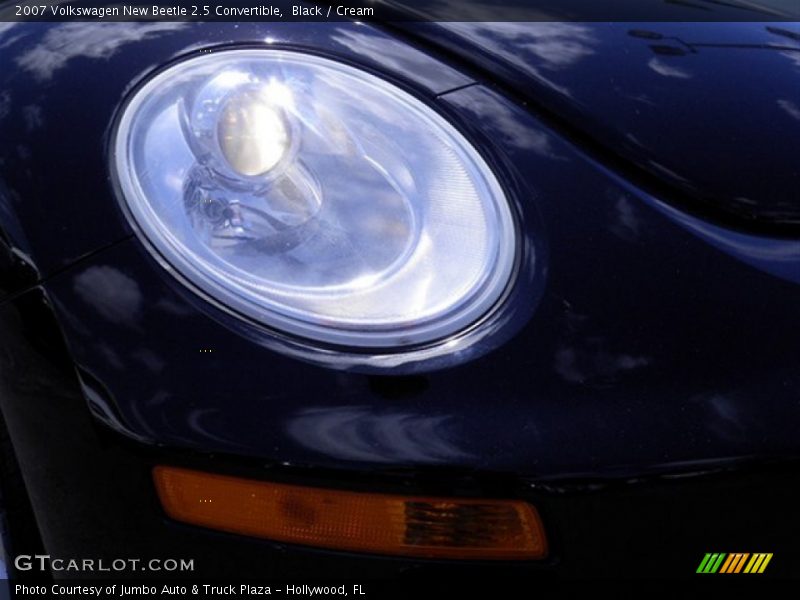 Black / Cream 2007 Volkswagen New Beetle 2.5 Convertible