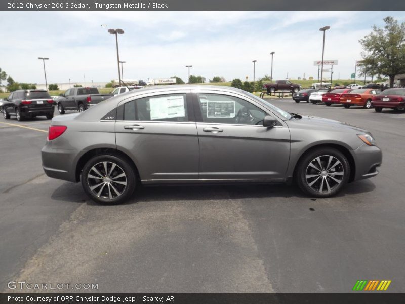  2012 200 S Sedan Tungsten Metallic