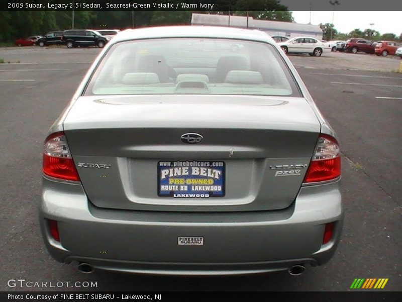 Seacrest Green Metallic / Warm Ivory 2009 Subaru Legacy 2.5i Sedan