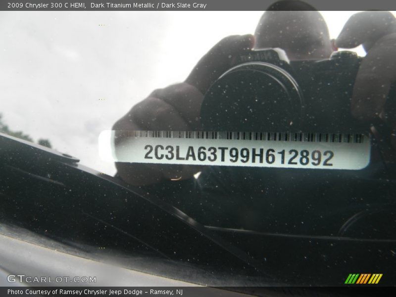 Dark Titanium Metallic / Dark Slate Gray 2009 Chrysler 300 C HEMI