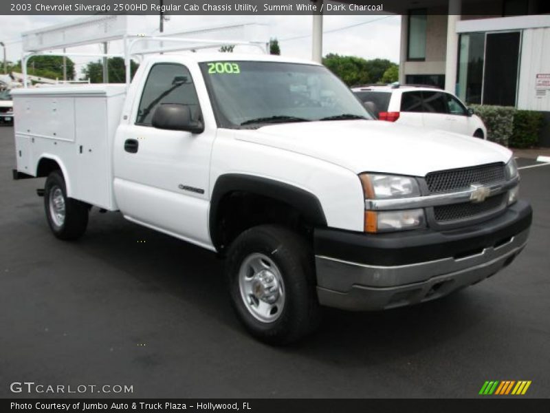 Front 3/4 View of 2003 Silverado 2500HD Regular Cab Chassis Utility