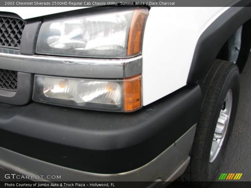 Summit White / Dark Charcoal 2003 Chevrolet Silverado 2500HD Regular Cab Chassis Utility