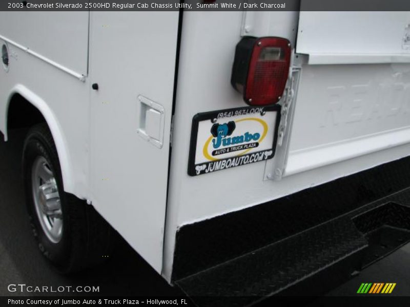 Summit White / Dark Charcoal 2003 Chevrolet Silverado 2500HD Regular Cab Chassis Utility