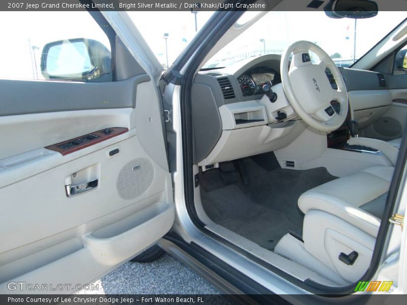 Bright Silver Metallic / Dark Khaki/Light Graystone 2007 Jeep Grand Cherokee Limited
