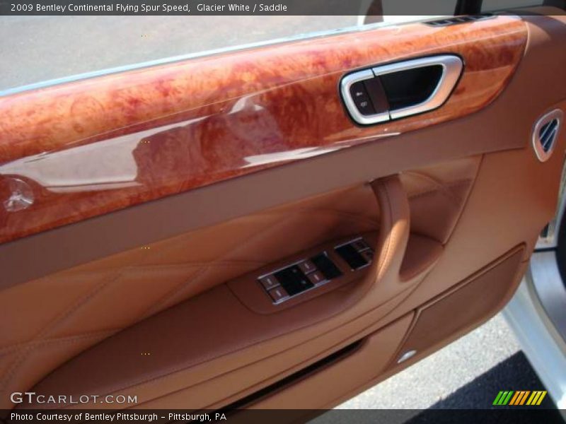 Glacier White / Saddle 2009 Bentley Continental Flying Spur Speed