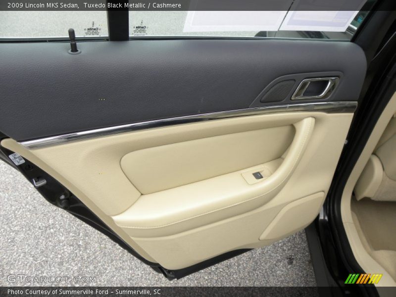 Tuxedo Black Metallic / Cashmere 2009 Lincoln MKS Sedan