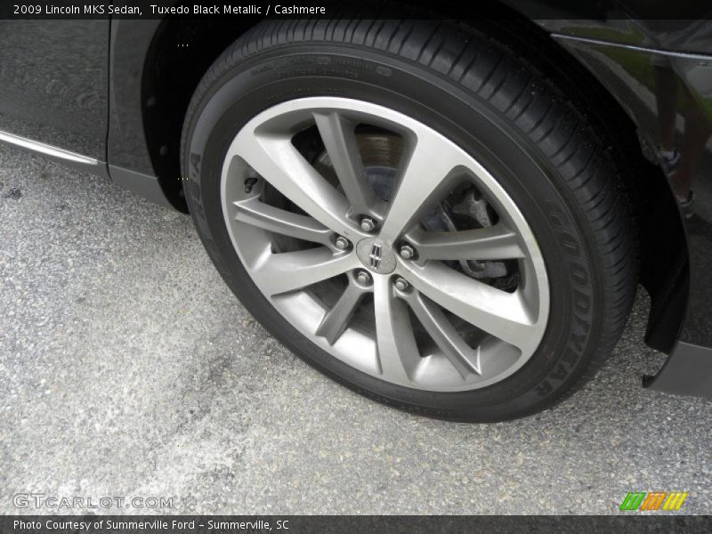 Tuxedo Black Metallic / Cashmere 2009 Lincoln MKS Sedan