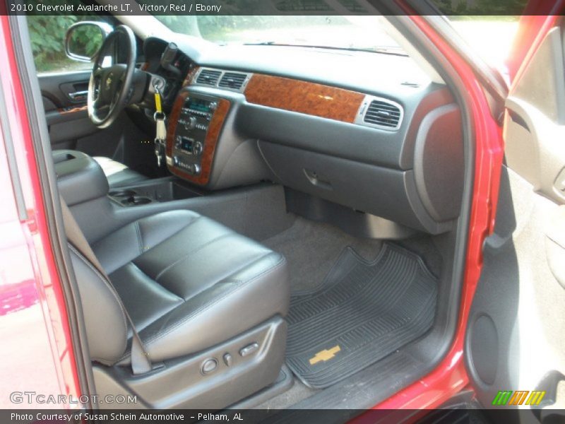 Victory Red / Ebony 2010 Chevrolet Avalanche LT