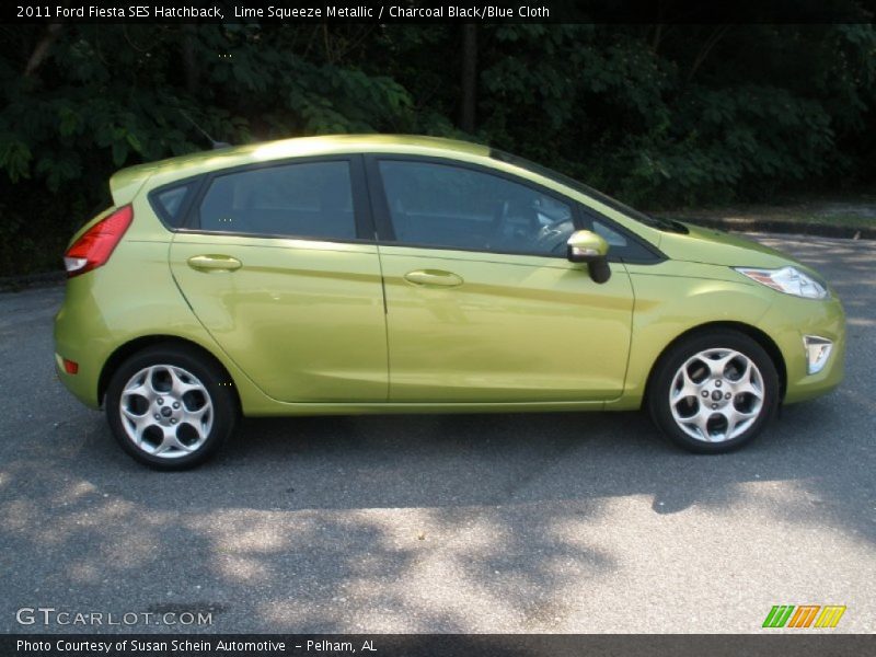 Lime Squeeze Metallic / Charcoal Black/Blue Cloth 2011 Ford Fiesta SES Hatchback
