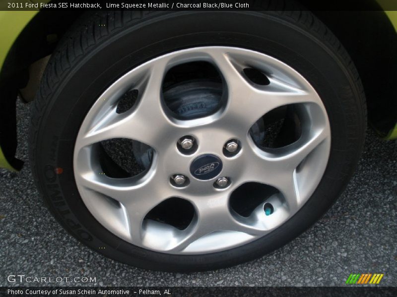 Lime Squeeze Metallic / Charcoal Black/Blue Cloth 2011 Ford Fiesta SES Hatchback