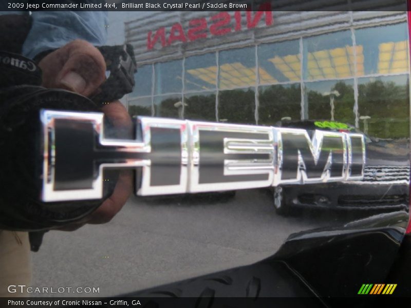 Brilliant Black Crystal Pearl / Saddle Brown 2009 Jeep Commander Limited 4x4