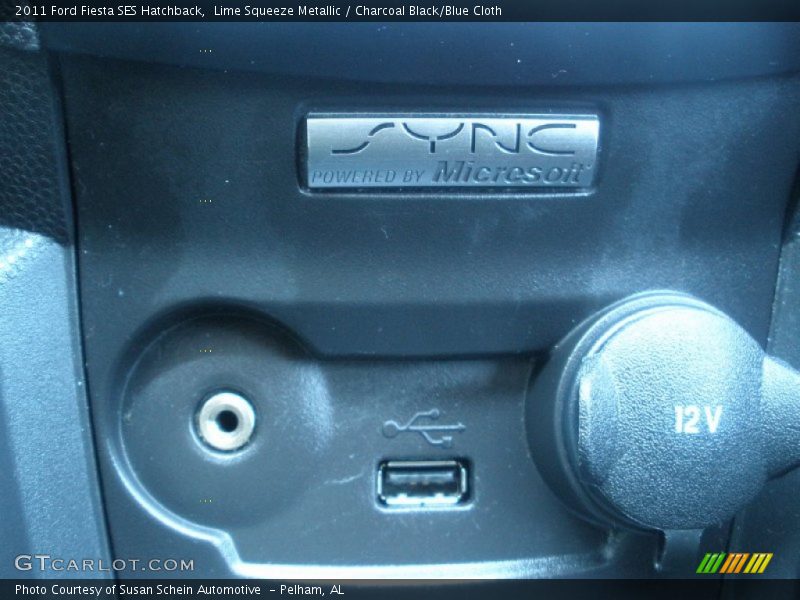 Lime Squeeze Metallic / Charcoal Black/Blue Cloth 2011 Ford Fiesta SES Hatchback