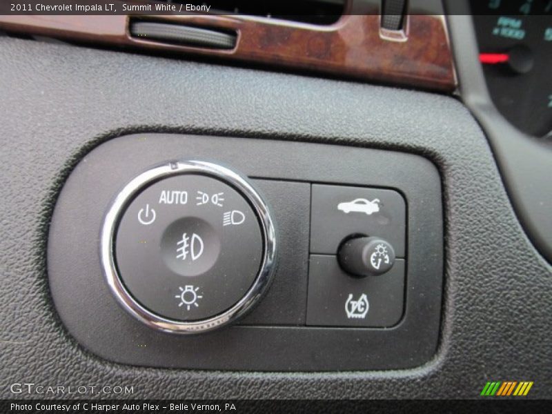 Summit White / Ebony 2011 Chevrolet Impala LT