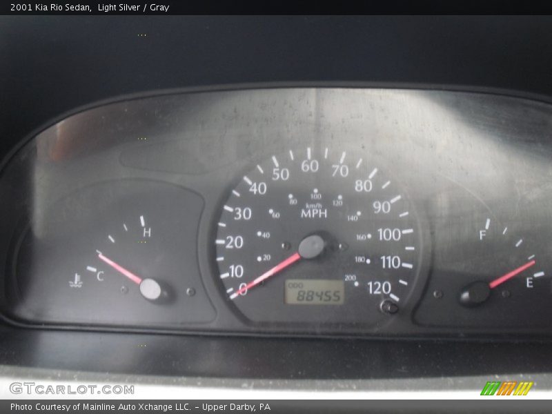 Light Silver / Gray 2001 Kia Rio Sedan