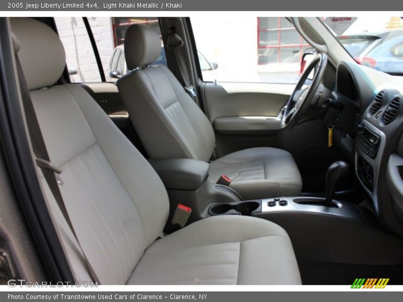 Light Khaki Metallic / Khaki 2005 Jeep Liberty Limited 4x4