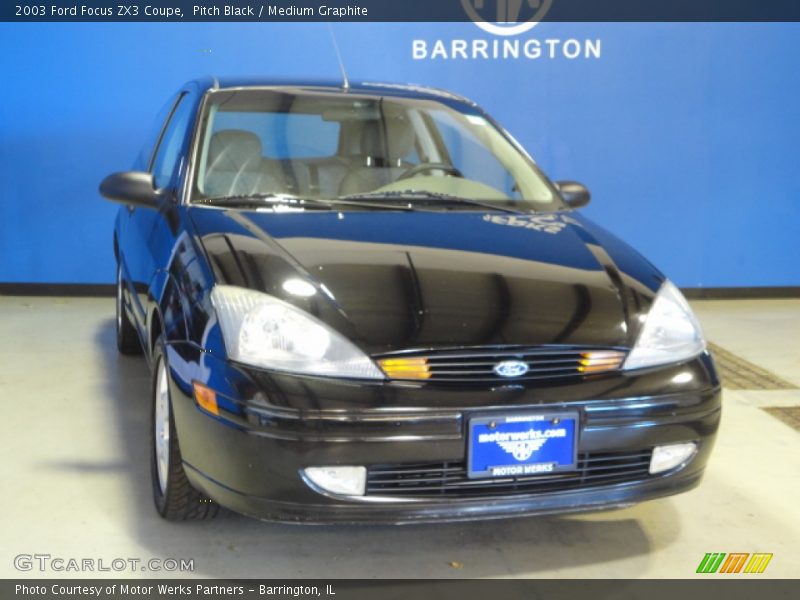 Pitch Black / Medium Graphite 2003 Ford Focus ZX3 Coupe