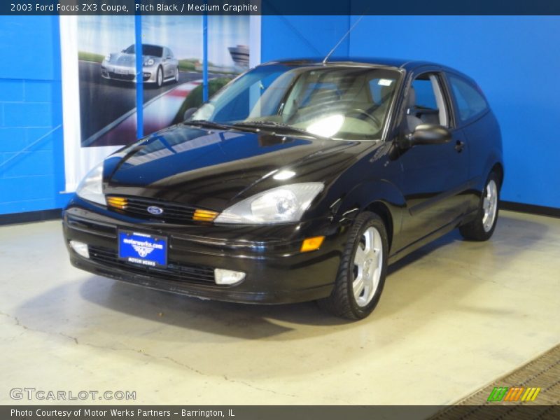 Pitch Black / Medium Graphite 2003 Ford Focus ZX3 Coupe
