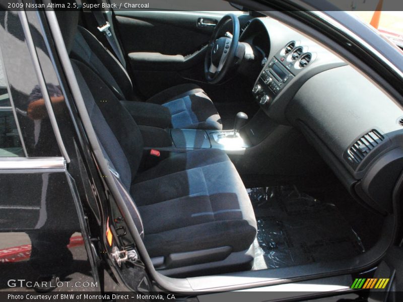Super Black / Charcoal 2009 Nissan Altima 2.5