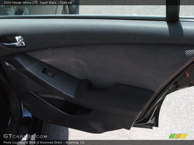 Super Black / Charcoal 2009 Nissan Altima 2.5