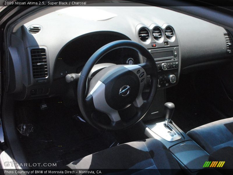 Super Black / Charcoal 2009 Nissan Altima 2.5