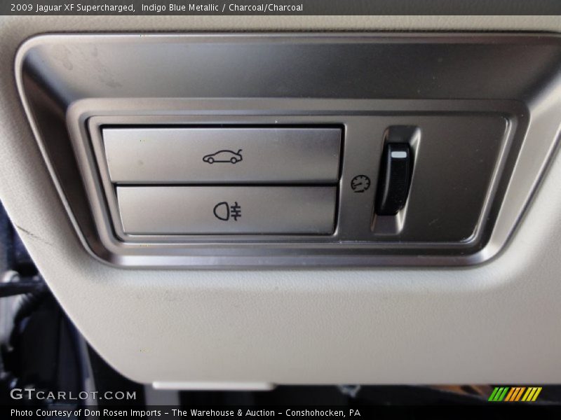 Indigo Blue Metallic / Charcoal/Charcoal 2009 Jaguar XF Supercharged