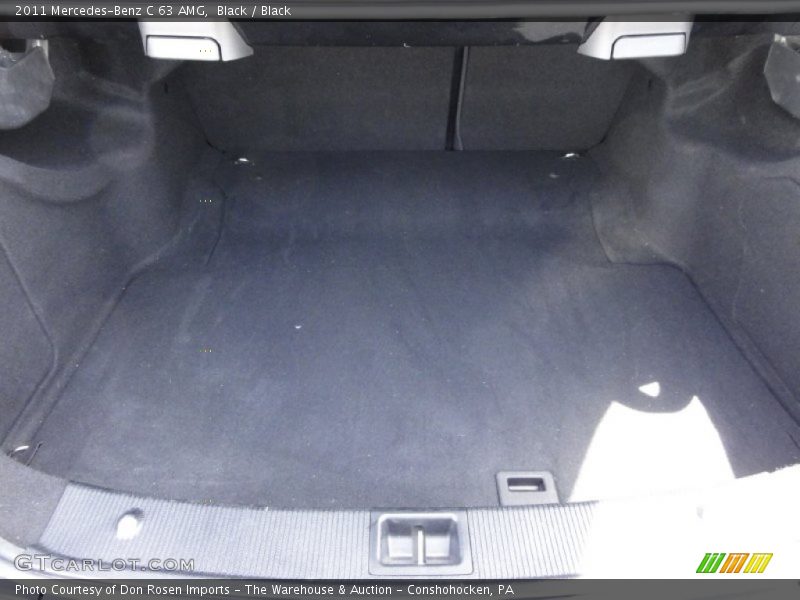  2011 C 63 AMG Trunk