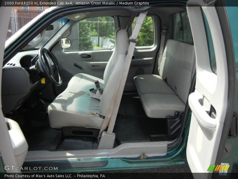 Amazon Green Metallic / Medium Graphite 2000 Ford F150 XL Extended Cab 4x4