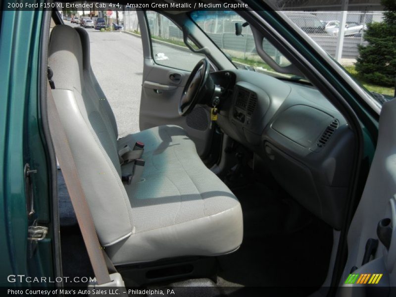 Amazon Green Metallic / Medium Graphite 2000 Ford F150 XL Extended Cab 4x4