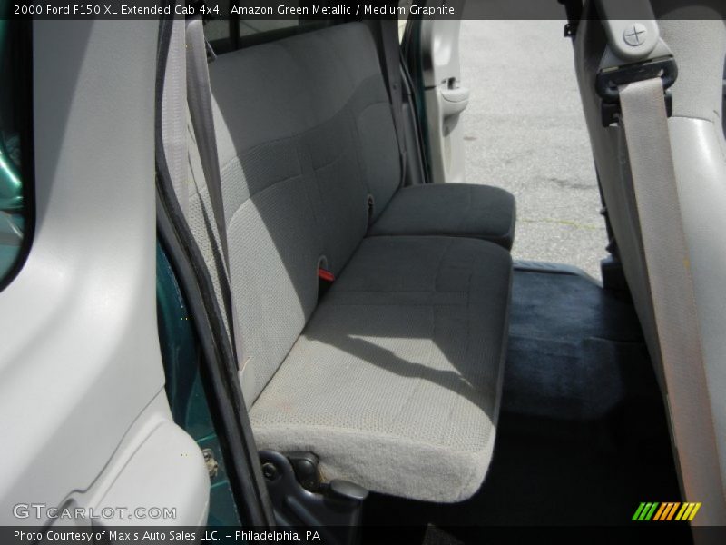 Amazon Green Metallic / Medium Graphite 2000 Ford F150 XL Extended Cab 4x4