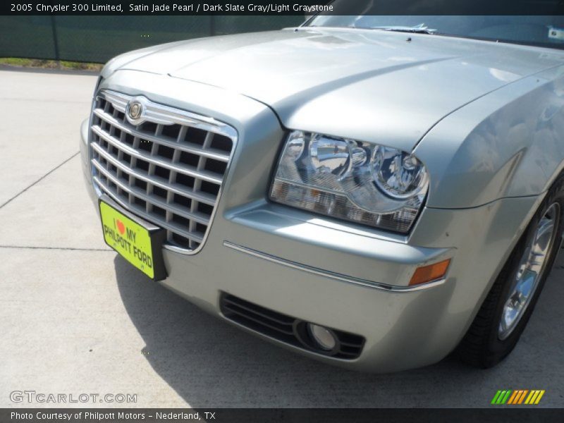 Satin Jade Pearl / Dark Slate Gray/Light Graystone 2005 Chrysler 300 Limited