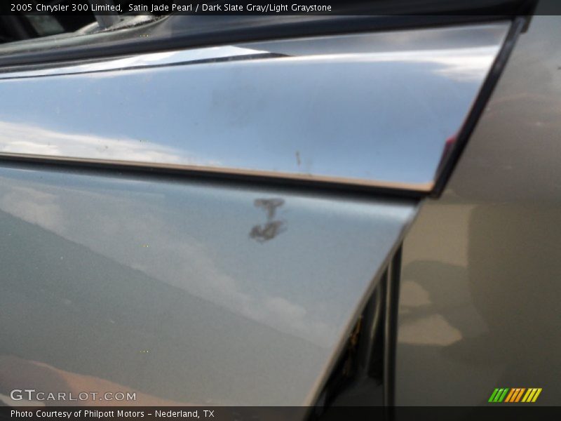 Satin Jade Pearl / Dark Slate Gray/Light Graystone 2005 Chrysler 300 Limited