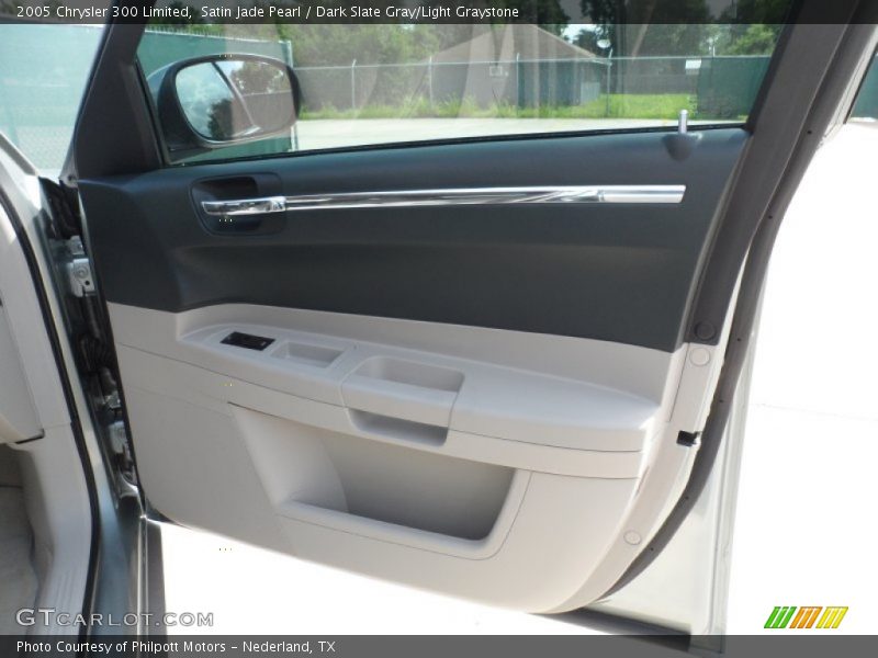 Satin Jade Pearl / Dark Slate Gray/Light Graystone 2005 Chrysler 300 Limited