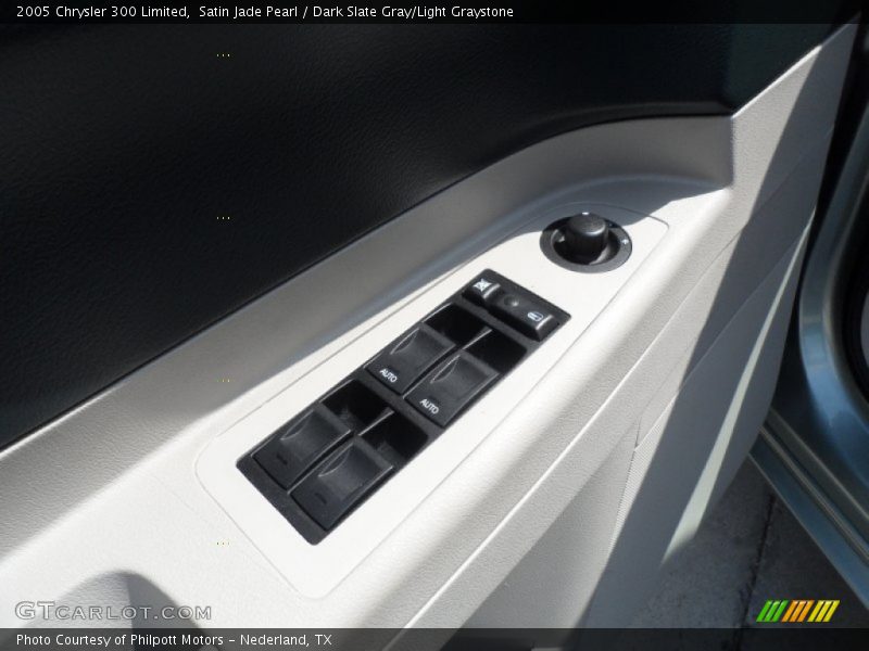 Satin Jade Pearl / Dark Slate Gray/Light Graystone 2005 Chrysler 300 Limited