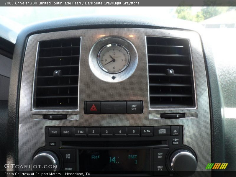 Satin Jade Pearl / Dark Slate Gray/Light Graystone 2005 Chrysler 300 Limited