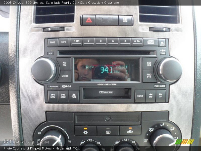 Satin Jade Pearl / Dark Slate Gray/Light Graystone 2005 Chrysler 300 Limited