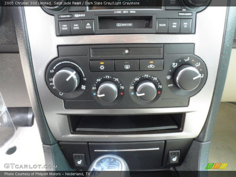 Satin Jade Pearl / Dark Slate Gray/Light Graystone 2005 Chrysler 300 Limited