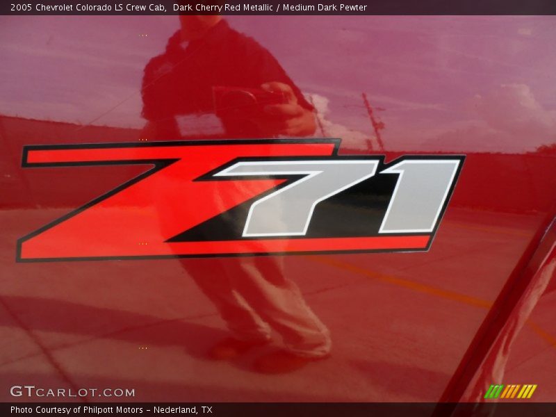 Dark Cherry Red Metallic / Medium Dark Pewter 2005 Chevrolet Colorado LS Crew Cab