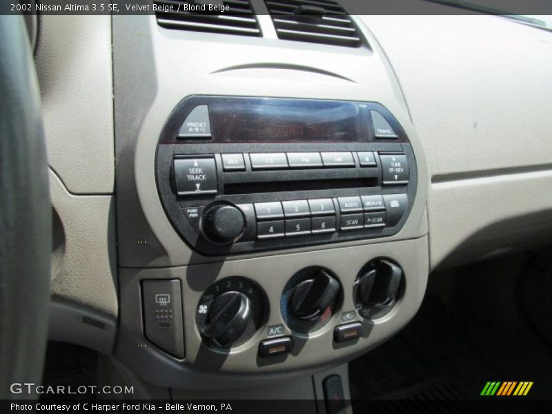 Velvet Beige / Blond Beige 2002 Nissan Altima 3.5 SE