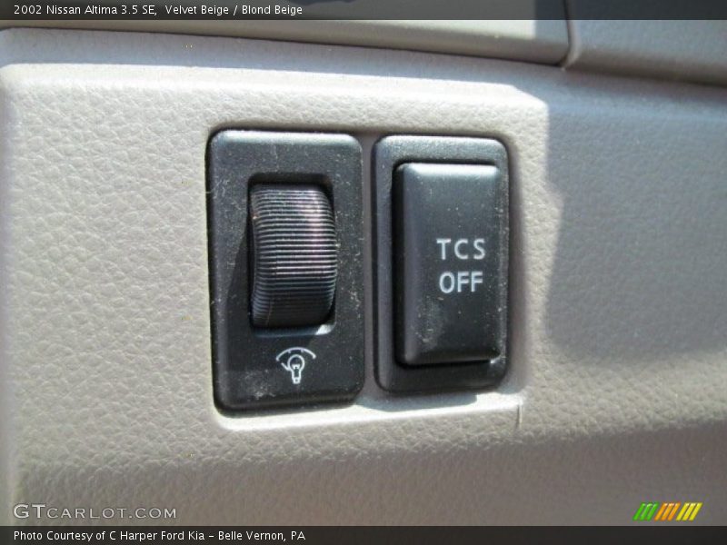 Velvet Beige / Blond Beige 2002 Nissan Altima 3.5 SE