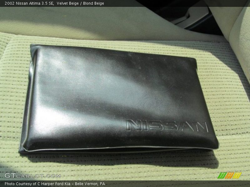 Velvet Beige / Blond Beige 2002 Nissan Altima 3.5 SE