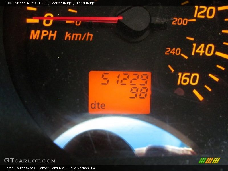 Velvet Beige / Blond Beige 2002 Nissan Altima 3.5 SE