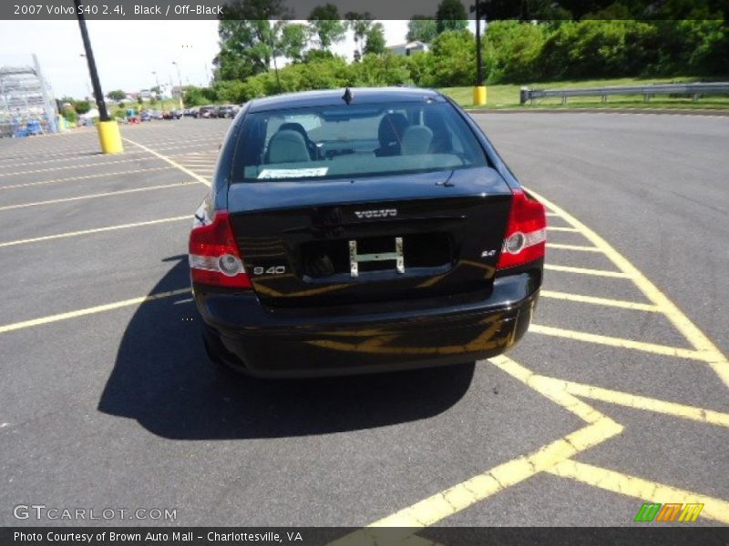 Black / Off-Black 2007 Volvo S40 2.4i