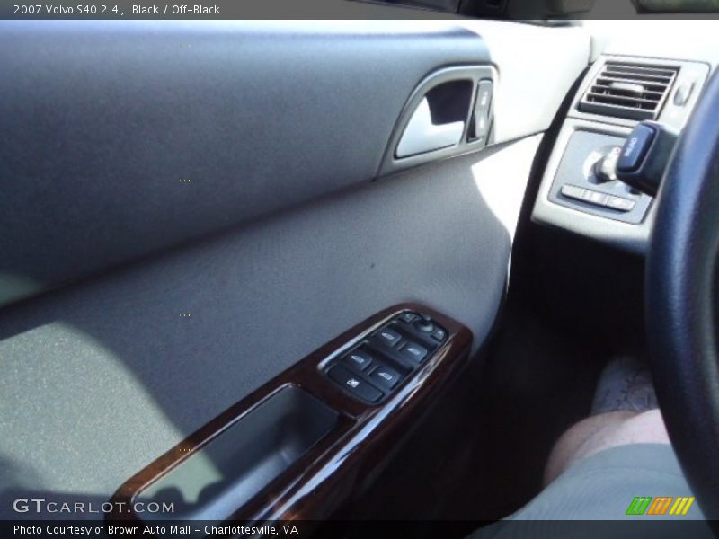 Black / Off-Black 2007 Volvo S40 2.4i